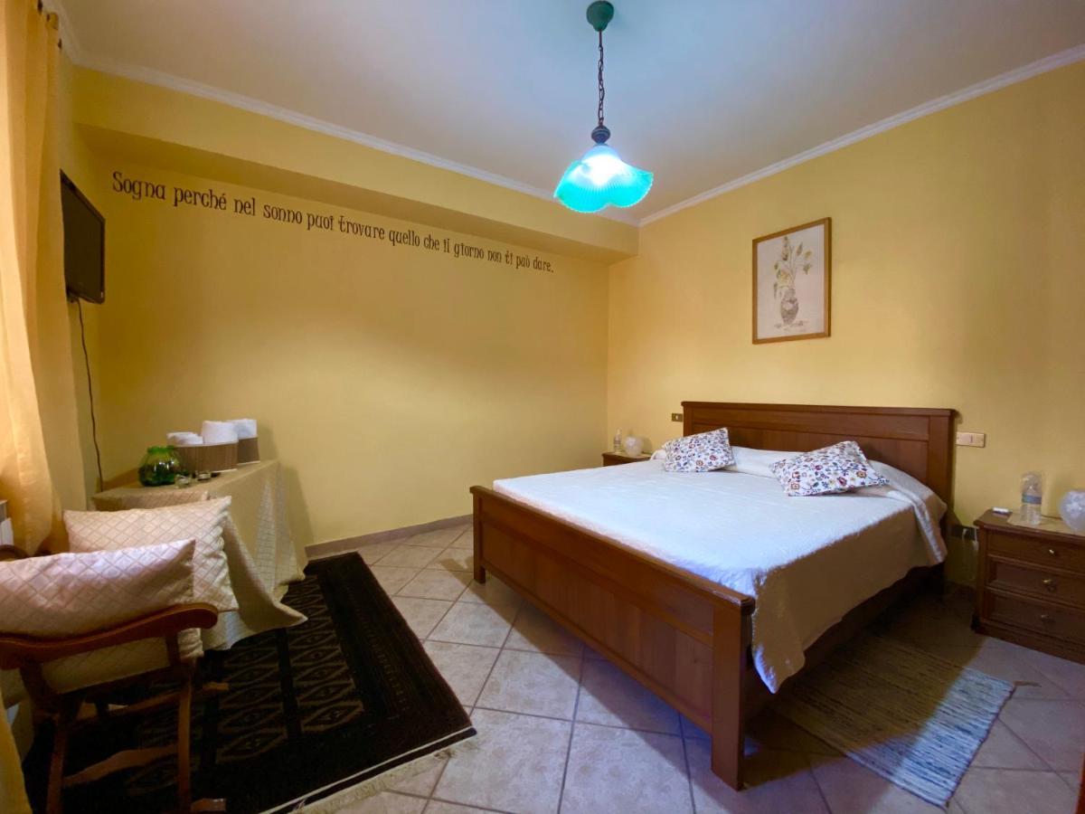 B&B A Casa Di Nonna Massa d'Albe 외부 사진