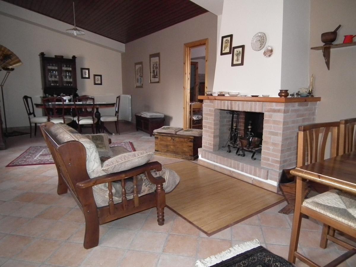 B&B A Casa Di Nonna Massa d'Albe 외부 사진