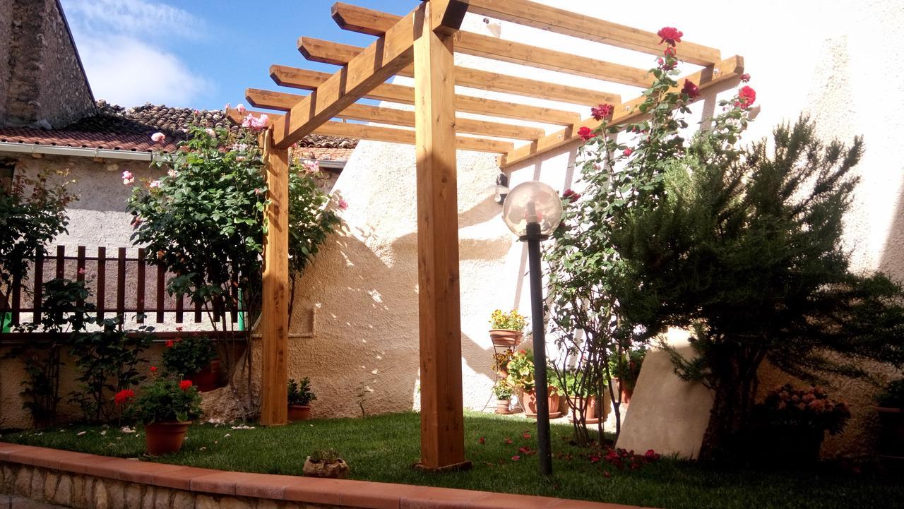 B&B A Casa Di Nonna Massa d'Albe 외부 사진