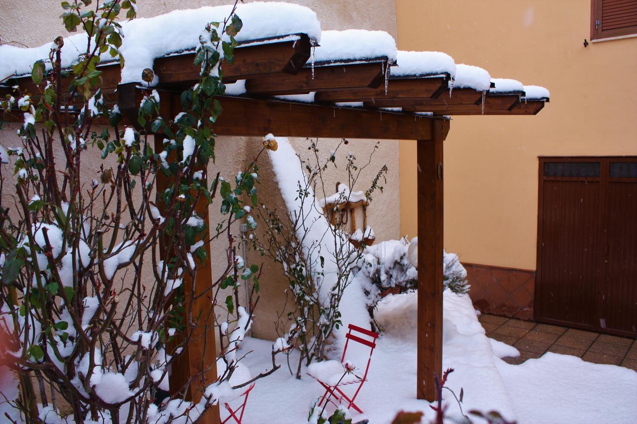 B&B A Casa Di Nonna Massa d'Albe 외부 사진