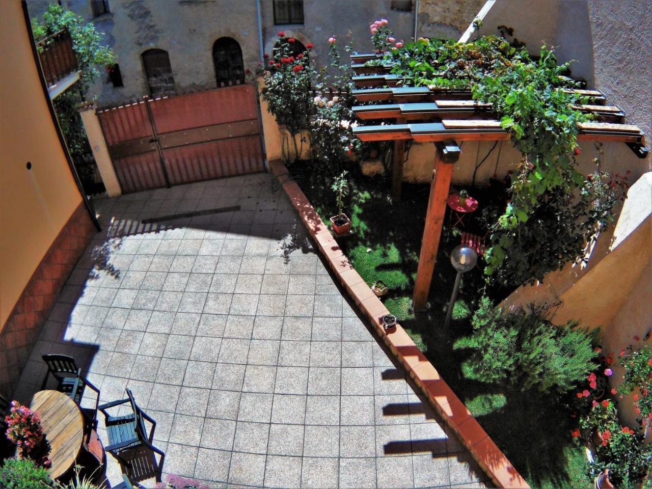B&B A Casa Di Nonna Massa d'Albe 외부 사진