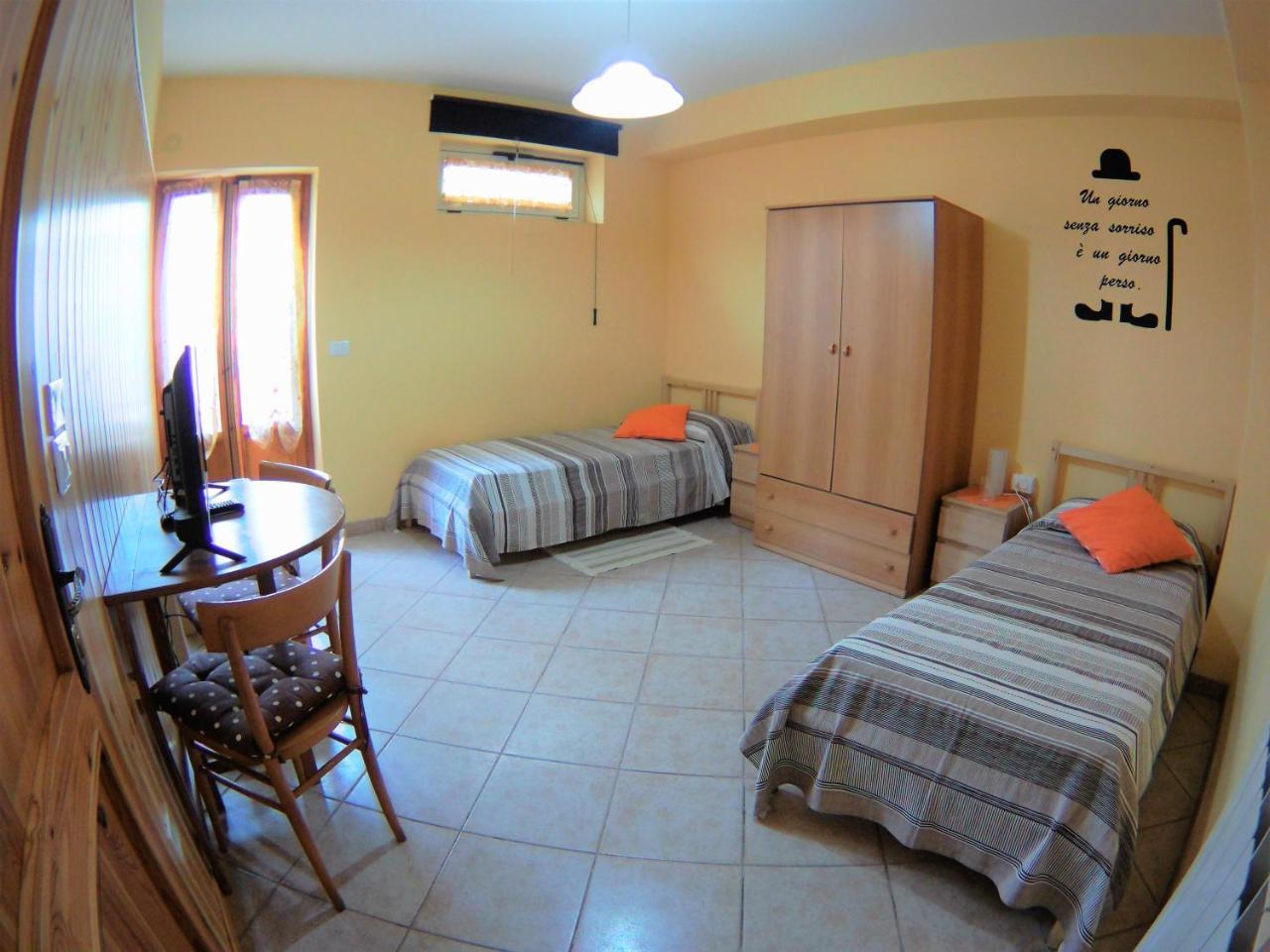 B&B A Casa Di Nonna Massa d'Albe 외부 사진