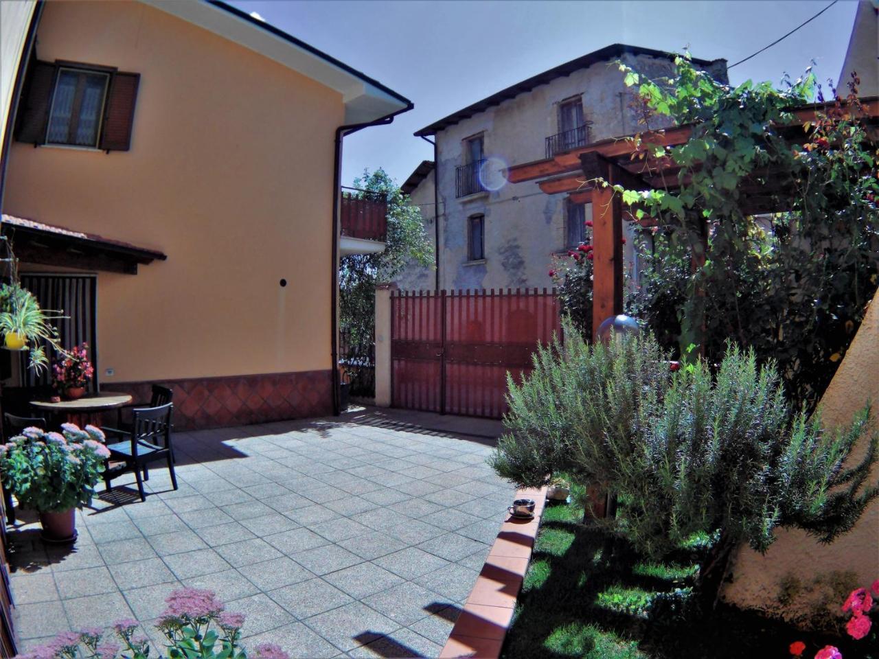 B&B A Casa Di Nonna Massa d'Albe 외부 사진