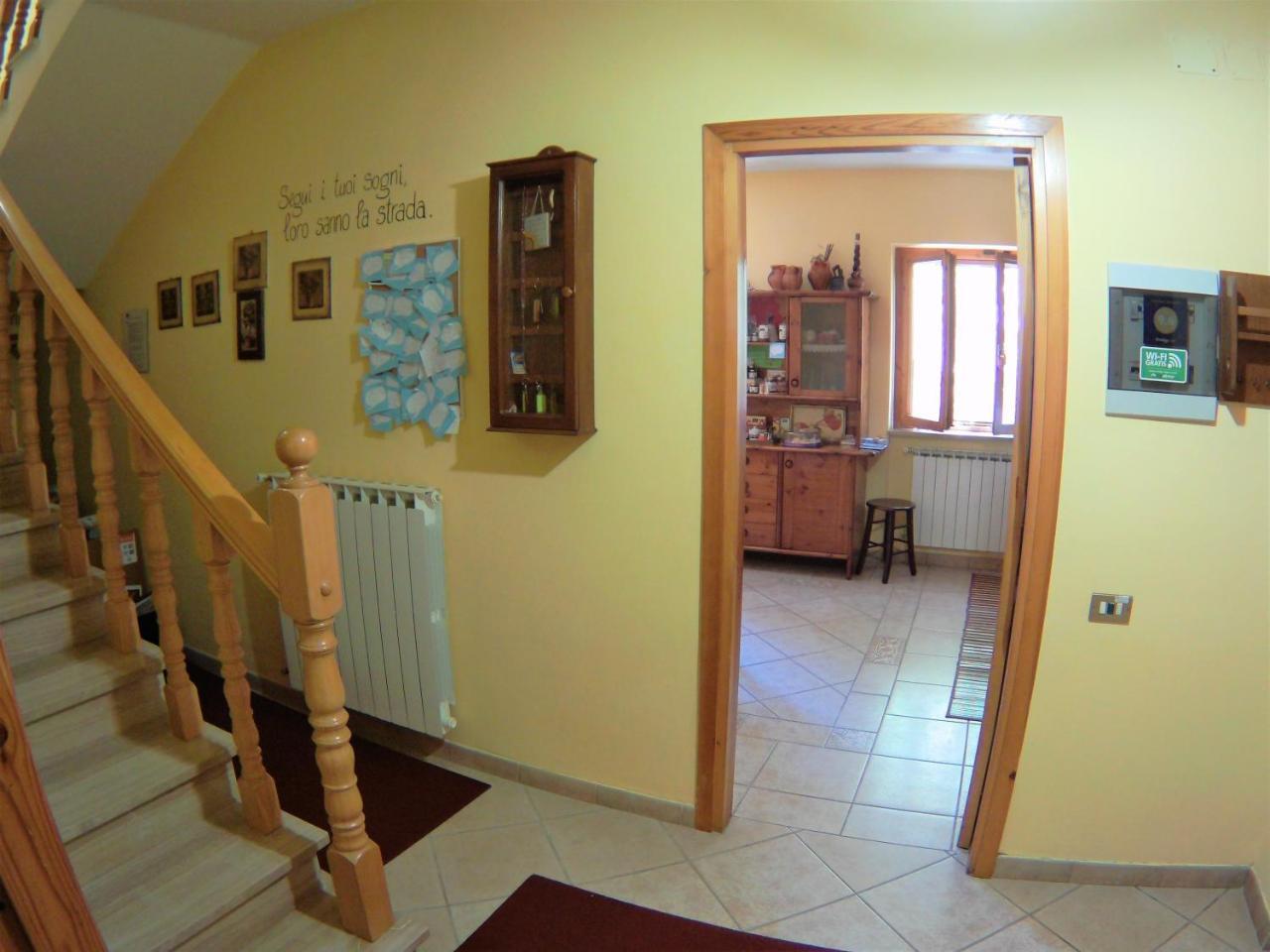 B&B A Casa Di Nonna Massa d'Albe 외부 사진