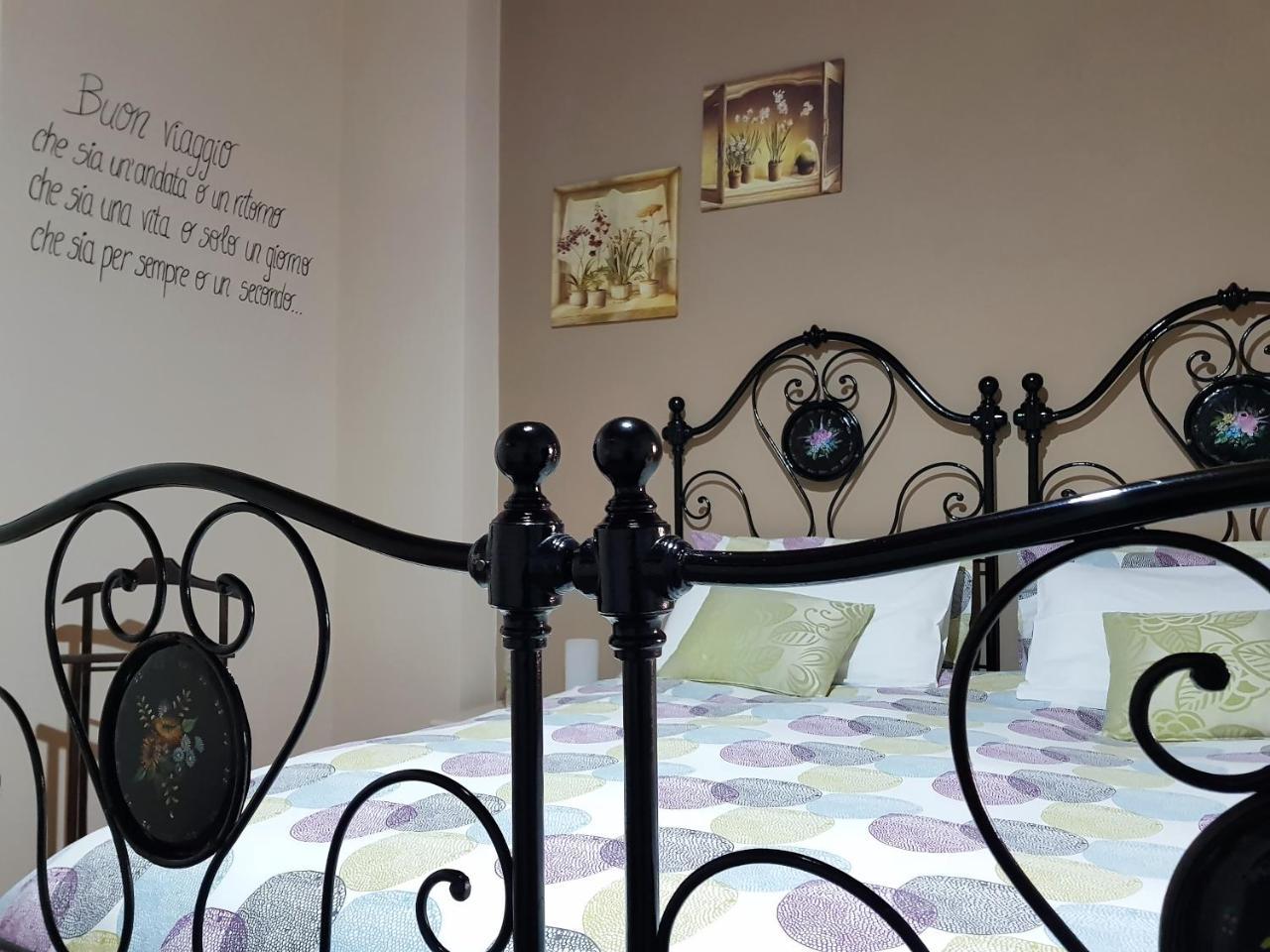 B&B A Casa Di Nonna Massa d'Albe 외부 사진