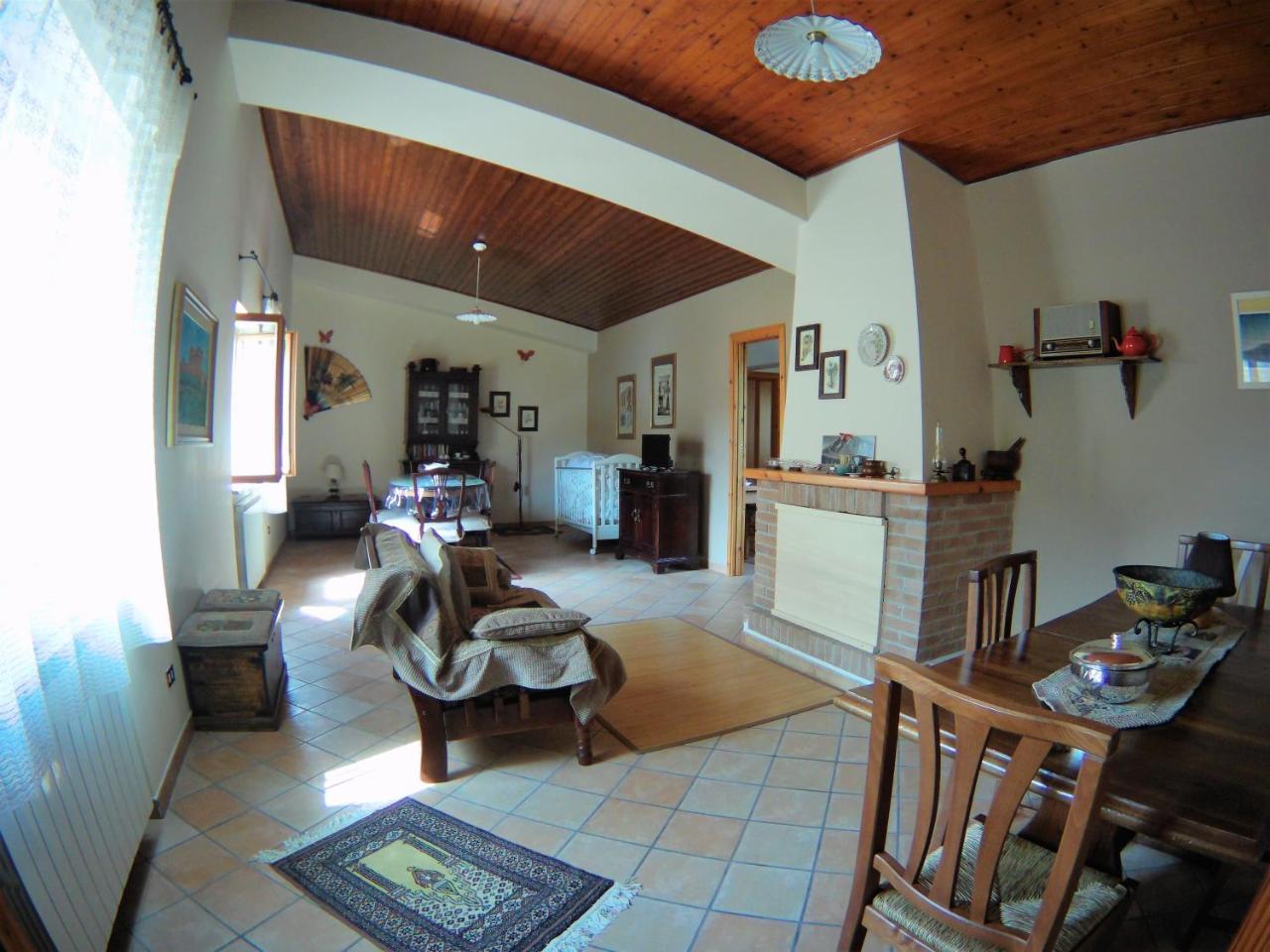 B&B A Casa Di Nonna Massa d'Albe 외부 사진