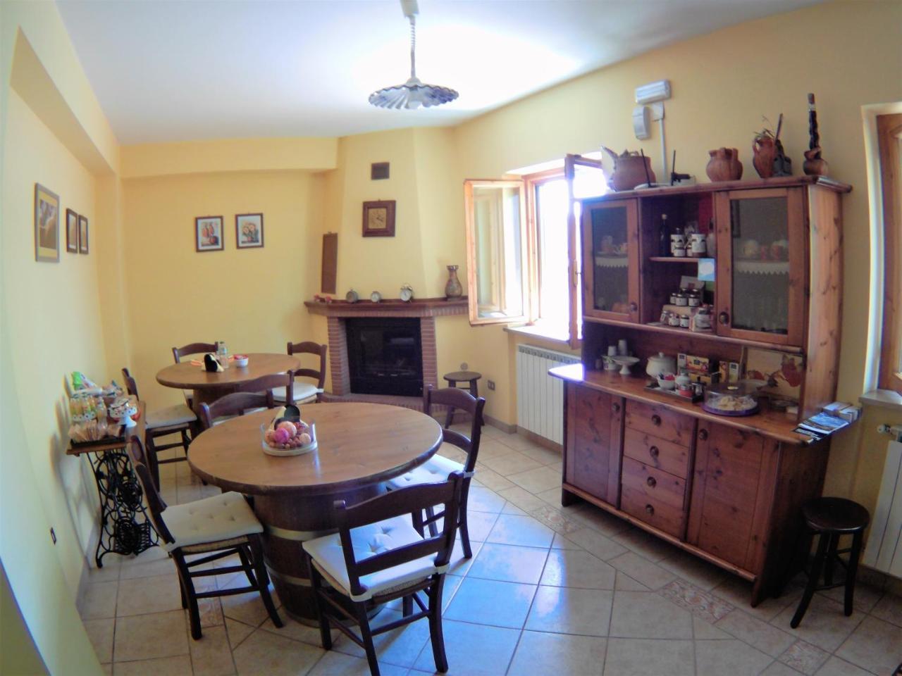 B&B A Casa Di Nonna Massa d'Albe 외부 사진