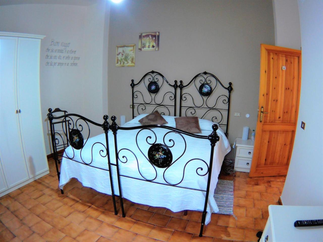 B&B A Casa Di Nonna Massa d'Albe 외부 사진